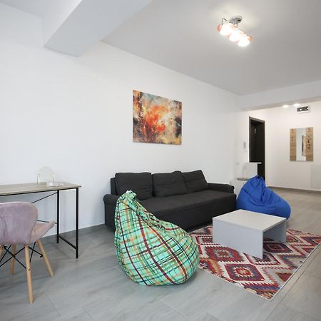 Vitan Central Oasis ---Free Secured Private Parking---Self Check-In-- Бухарест Экстерьер фото