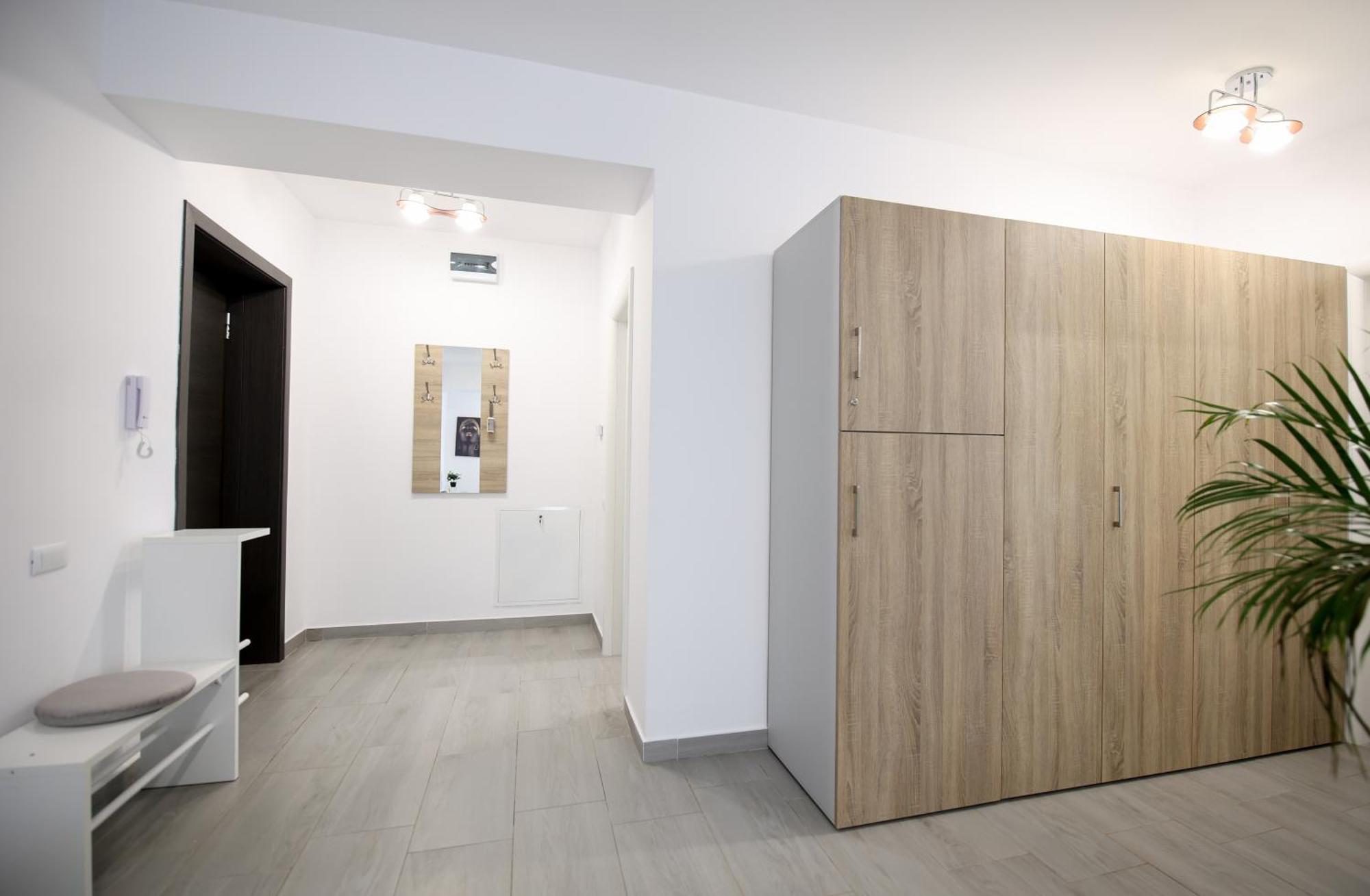 Vitan Central Oasis ---Free Secured Private Parking---Self Check-In-- Бухарест Номер фото