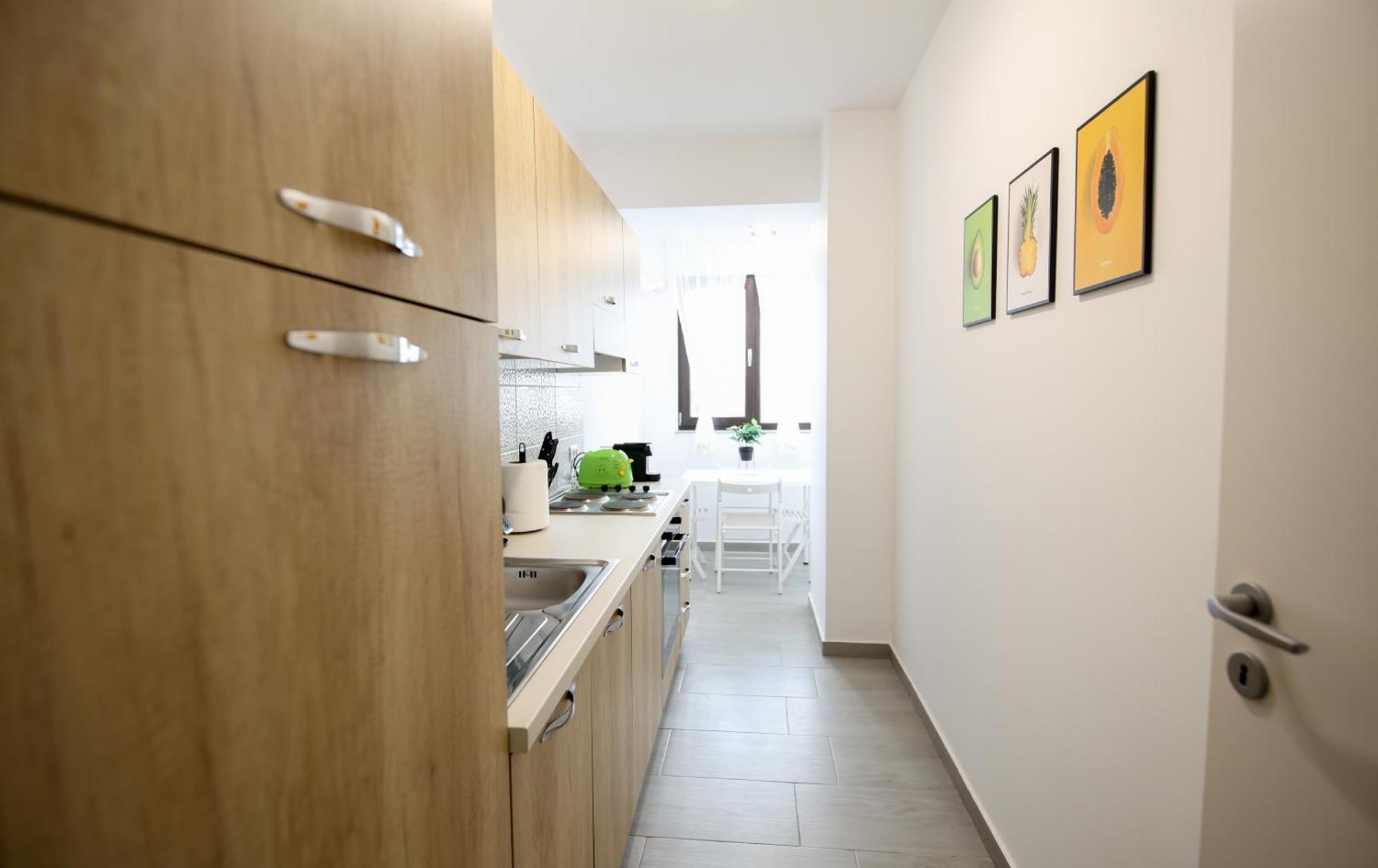 Vitan Central Oasis ---Free Secured Private Parking---Self Check-In-- Бухарест Номер фото